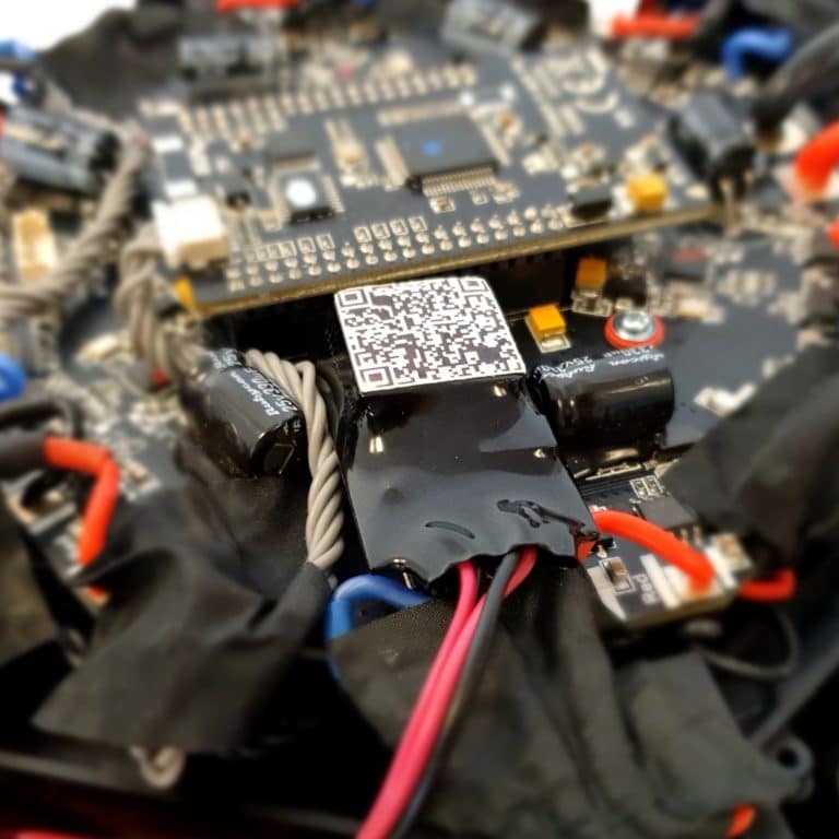 Balise de signalisation drone intégrable